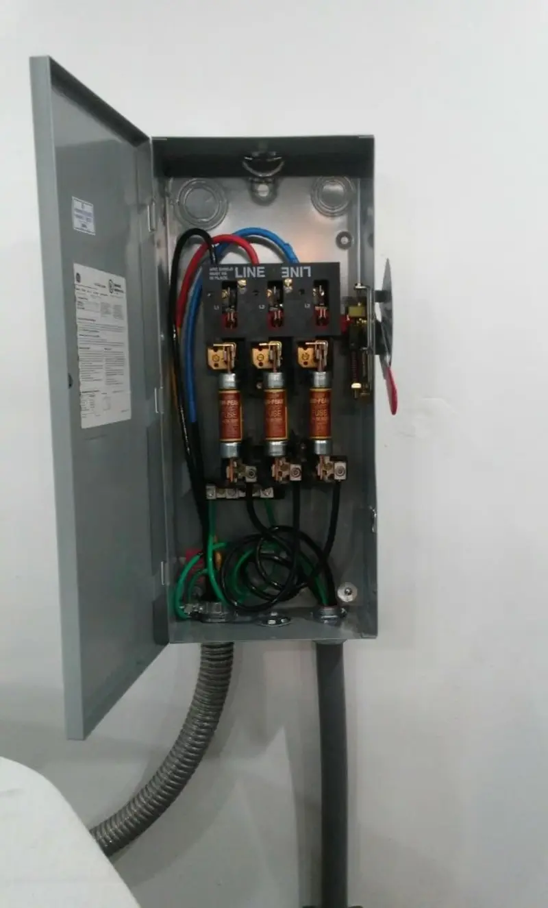 Three-phase disconnect switch installed for Smoke Detector Installation in Taymouth
